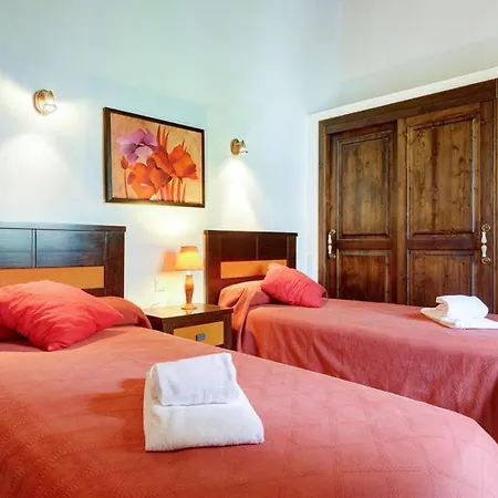 Sleeps 6 Pool Air Con Wifi Villa
