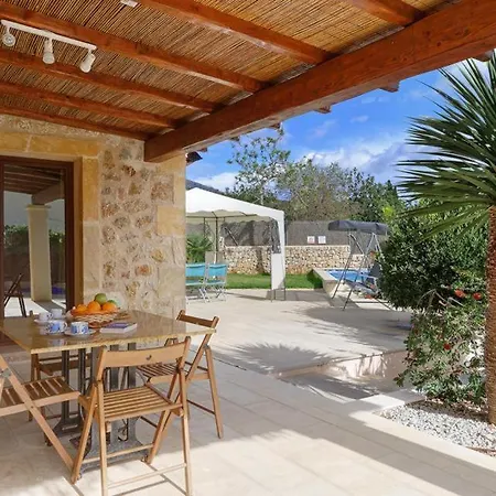 Sleeps 6 Pool Air Con Wifi Villa *