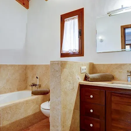 Sleeps 6 Pool Air Con Wifi Villa Pollença